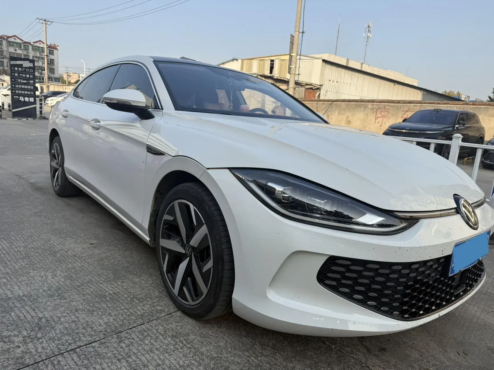 2022 VOLKSWAGEN LAMANDO thumbnail 3