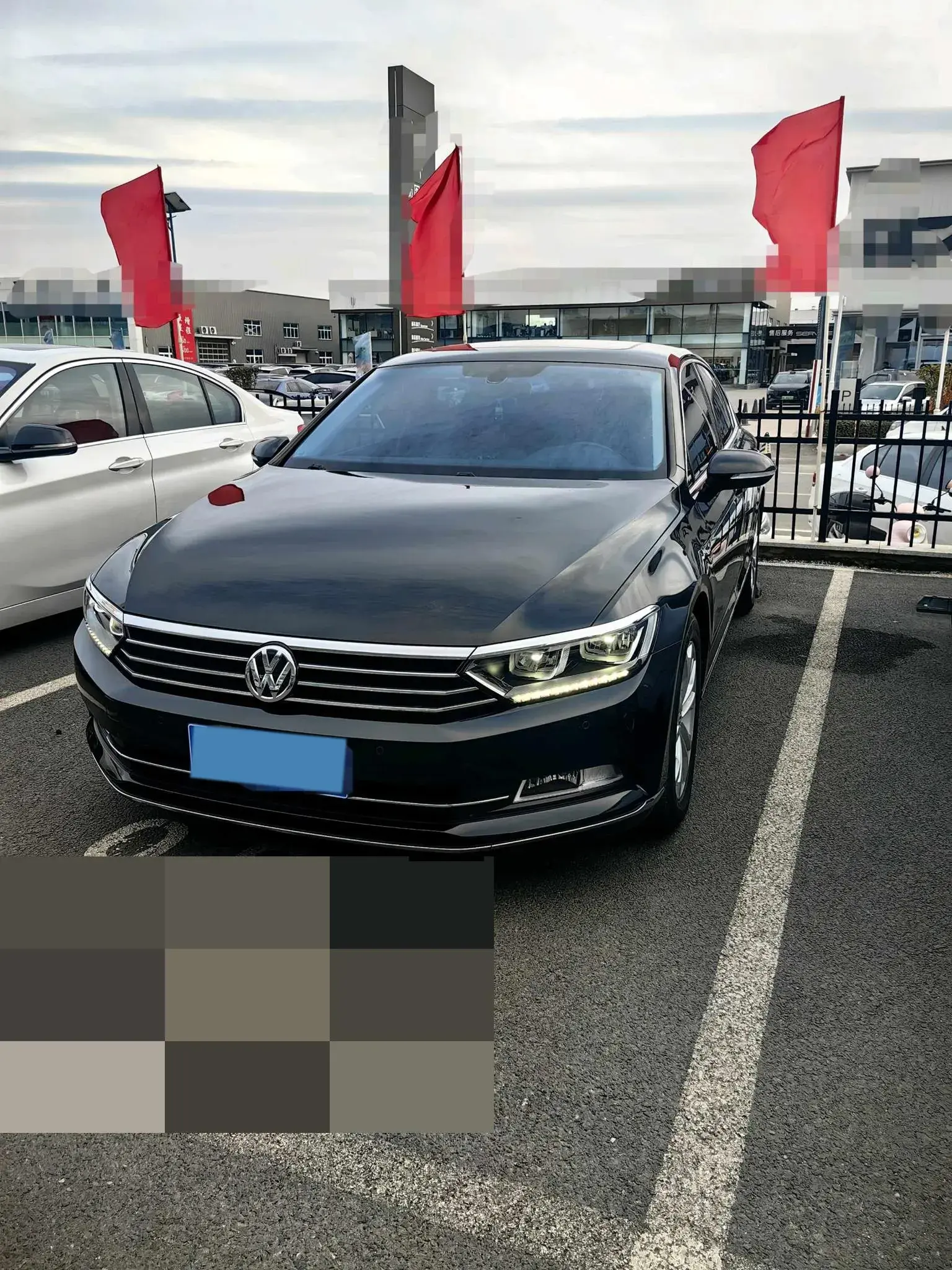 2019 VOLKSWAGEN MAGOTAN view 1
