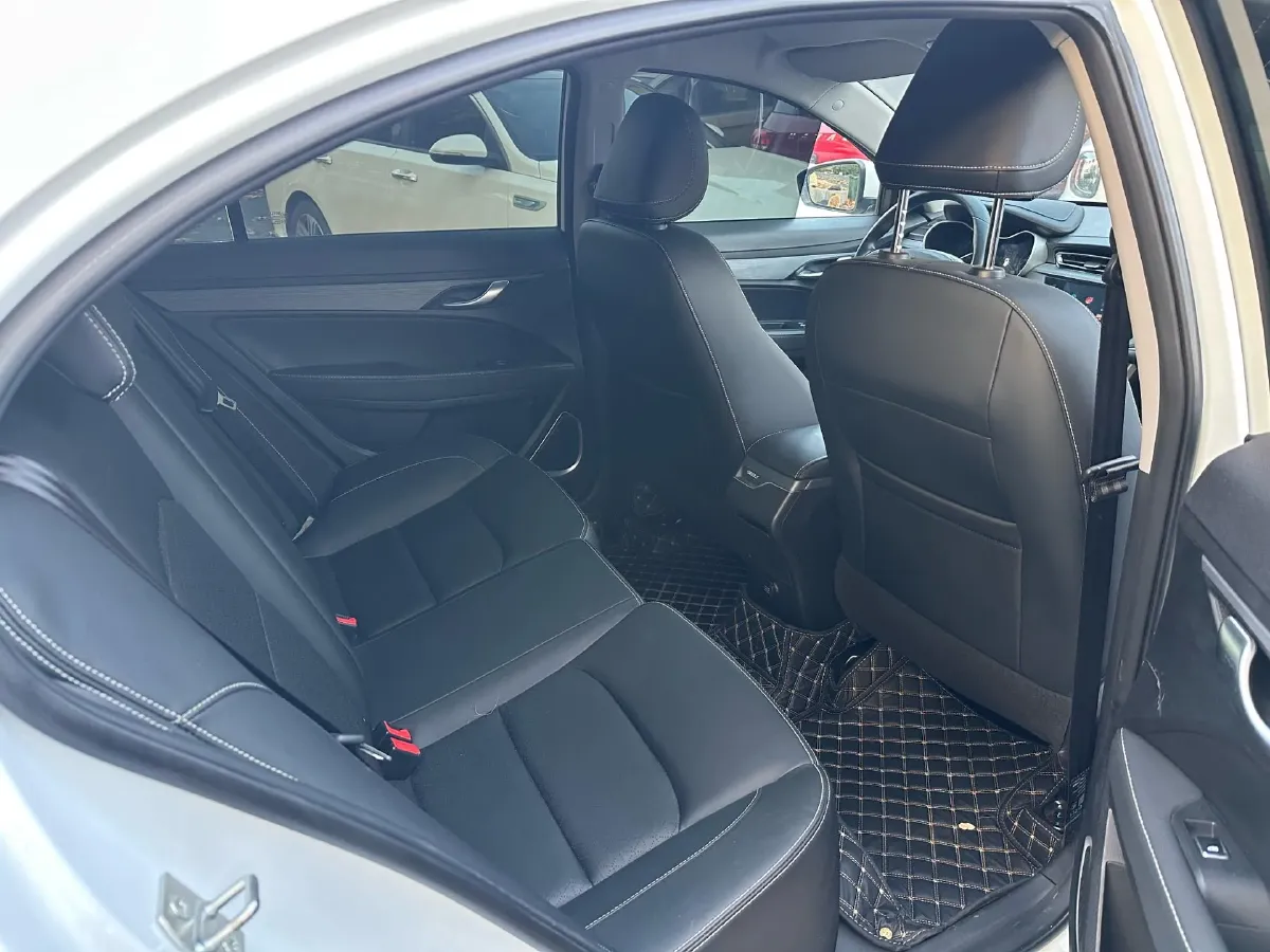 2021 Geely Emgrand 1.5L 109HP L4 5MT,autocango,china used car exporter,china ev exporter,chinese used car exporter,chinese used ev exporter