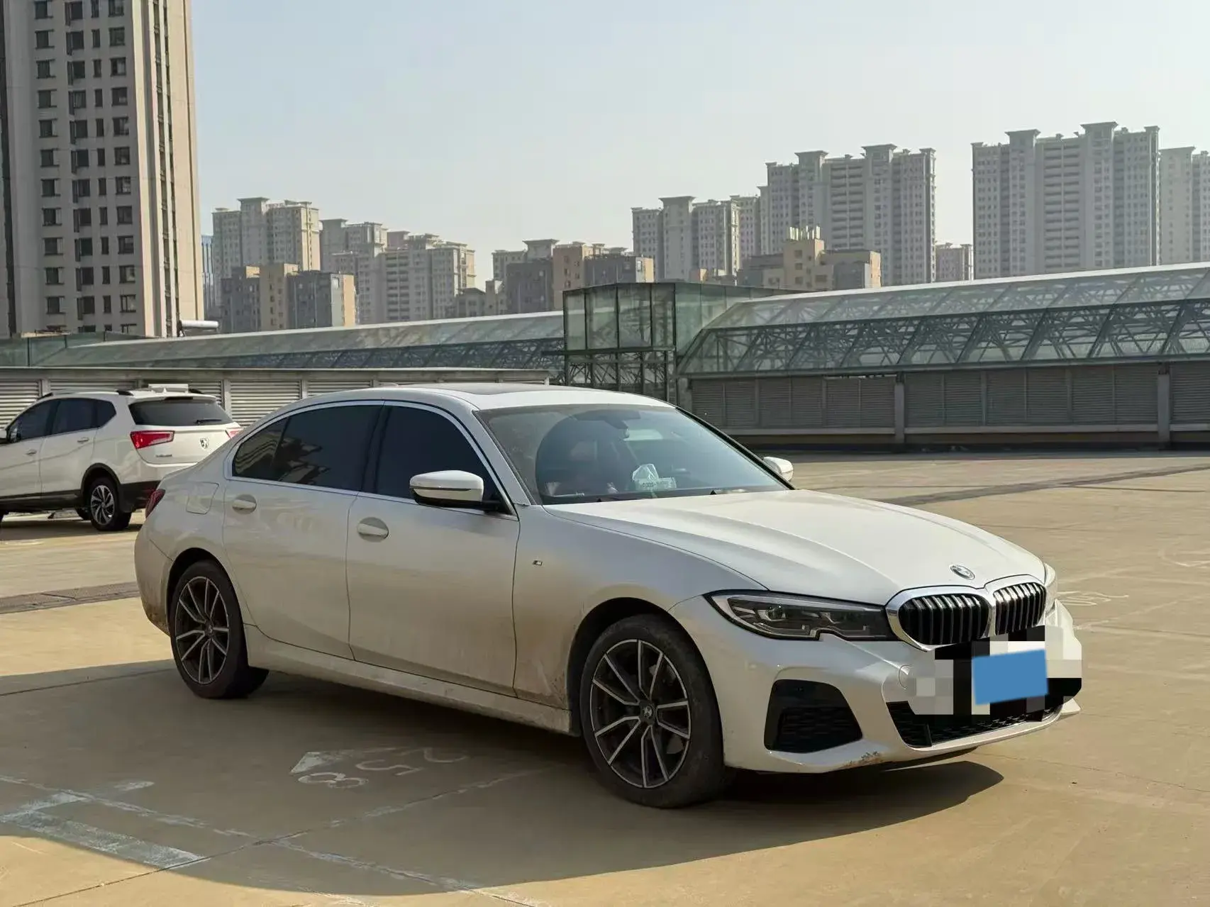 2022 BMW 3 thumbnail 2