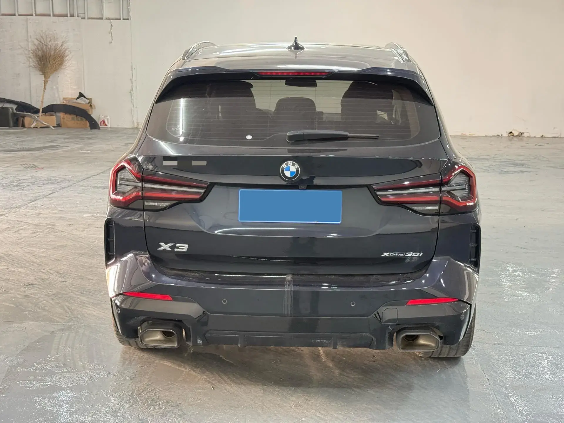 2023 BMW X3 thumbnail 4