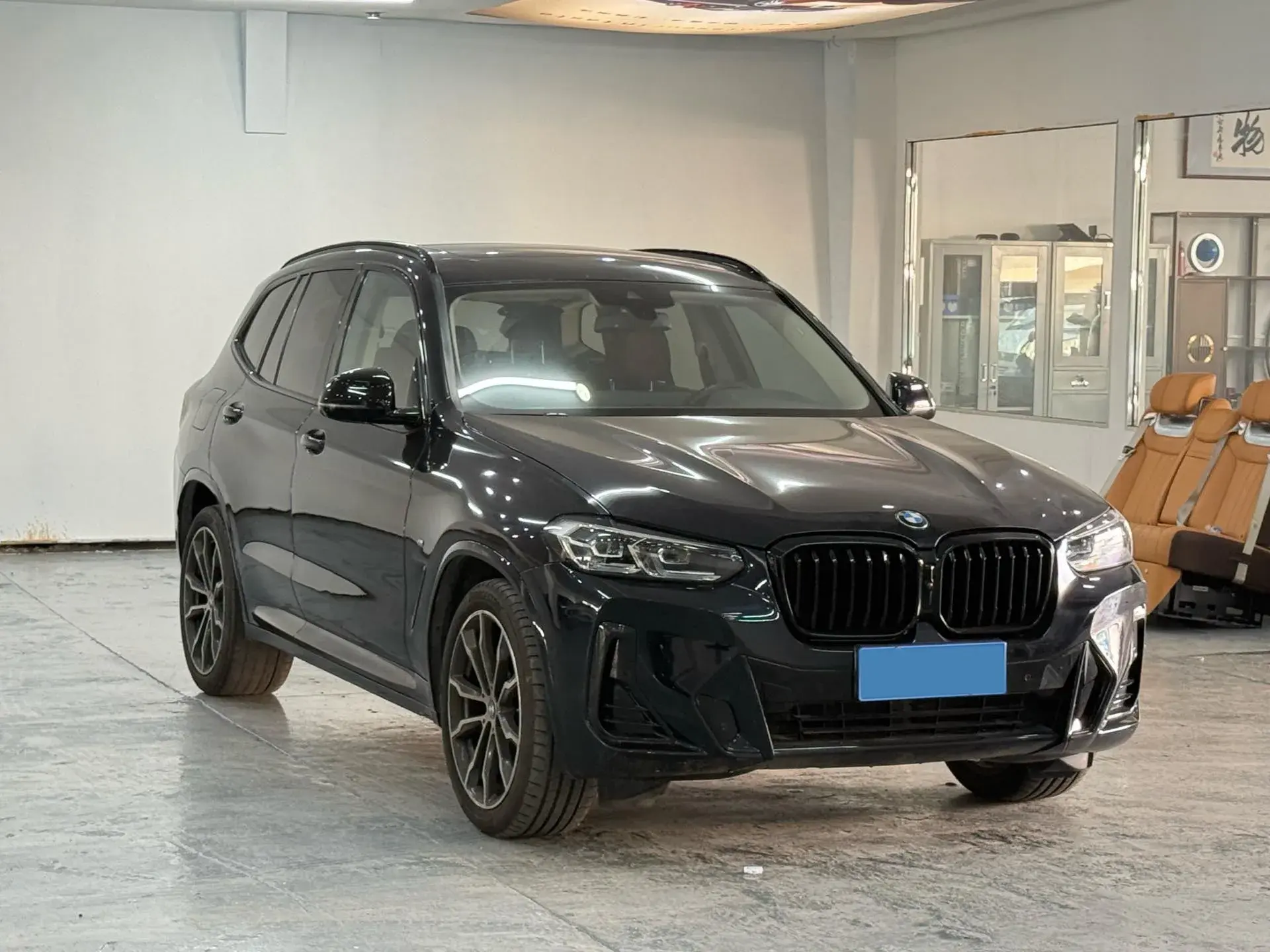 2023 BMW X3 thumbnail 3