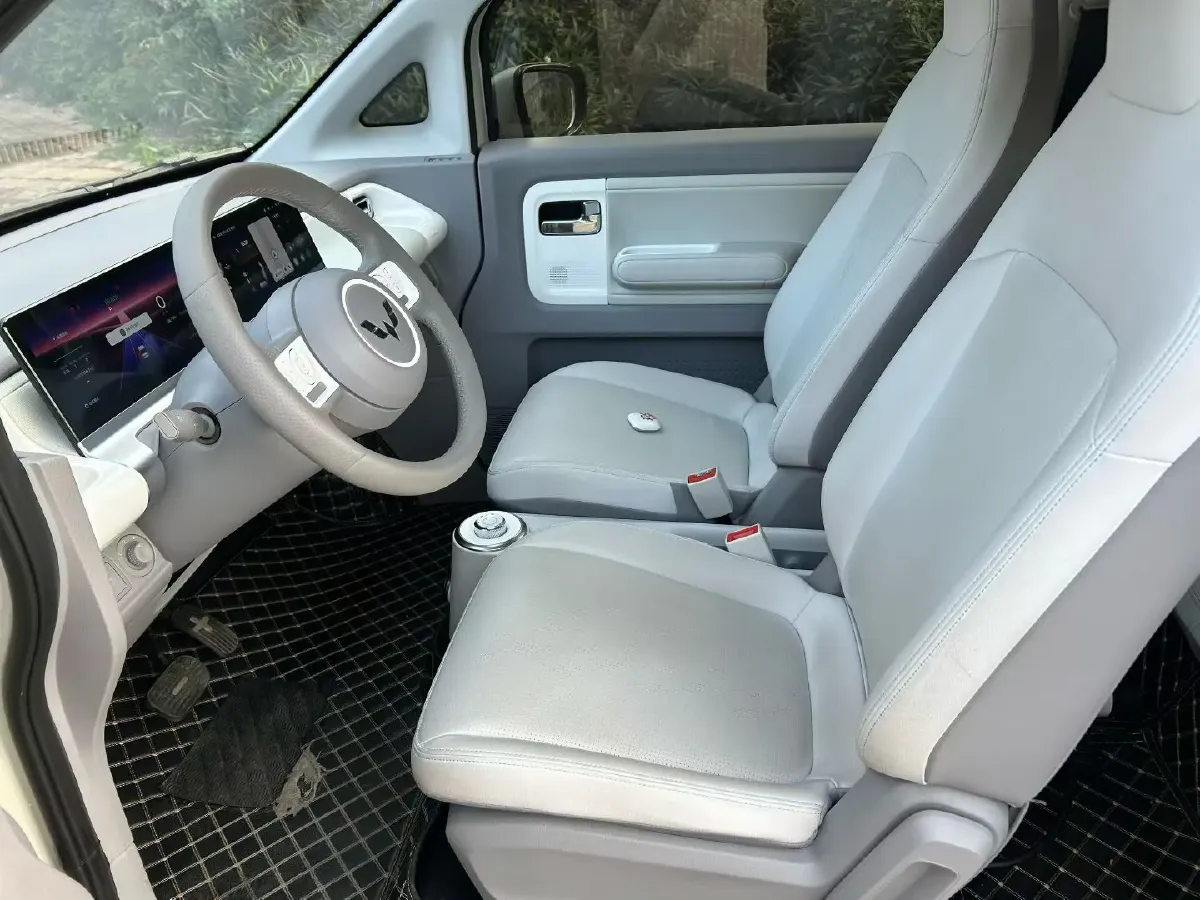 2023 WuLing Air ev BEV 28.4KWH,autocango,china used car exporter,china ev exporter,chinese used car exporter,chinese used ev exporter