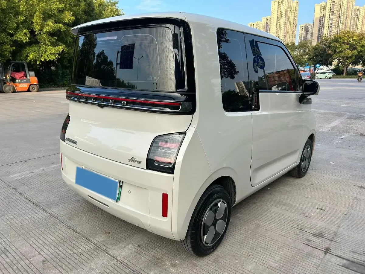 2023 WuLing Air ev BEV 28.4KWH,autocango,china used car exporter,china ev exporter,chinese used car exporter,chinese used ev exporter