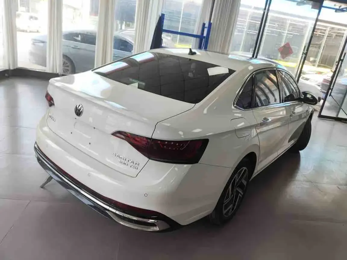 2023 VOLKSWAGEN SAGITAR thumbnail 2