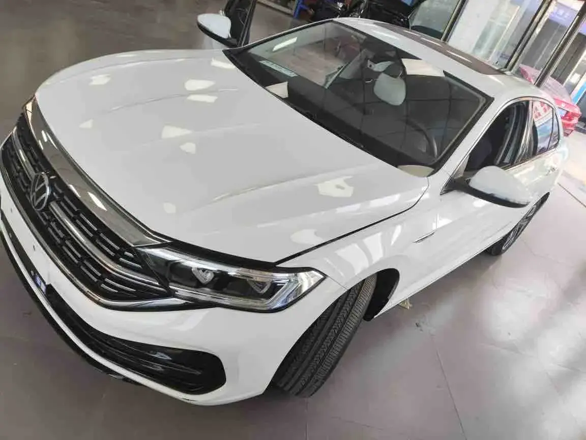 2023 VOLKSWAGEN SAGITAR view 1