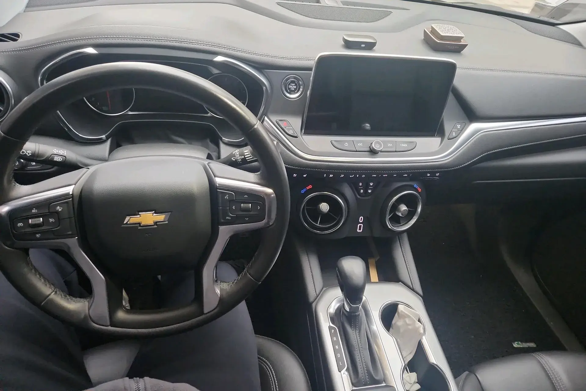 2021 CHEVROLET EQUINOX thumbnail 4