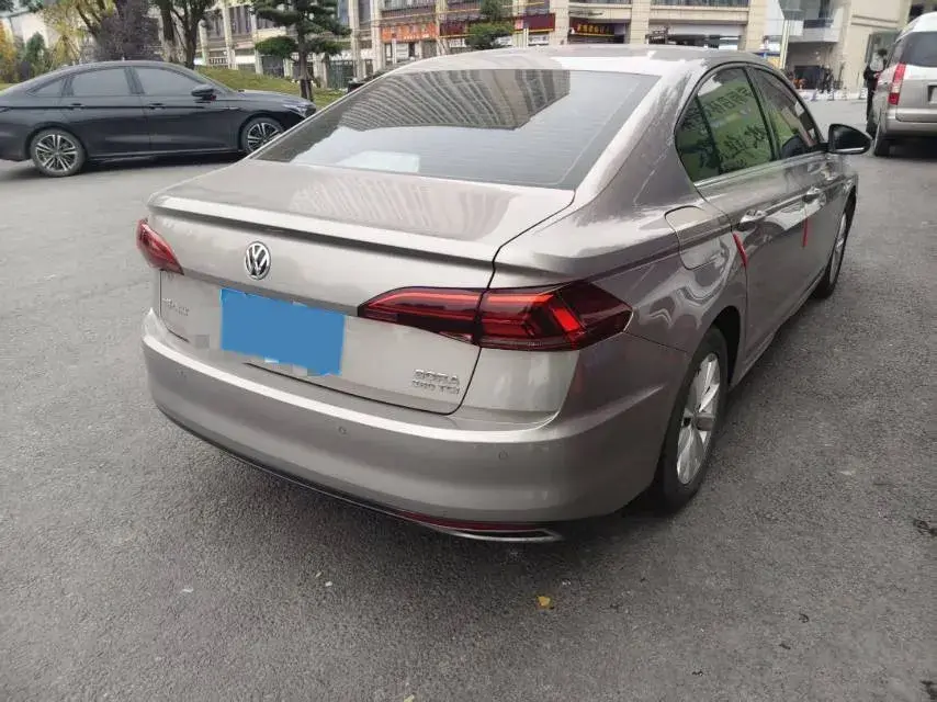 2020 VOLKSWAGEN BORA thumbnail 3