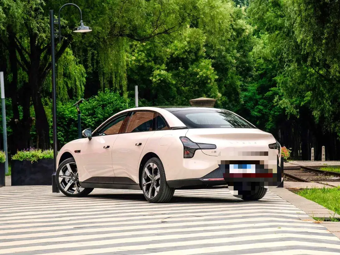 2024 XPENG MONA thumbnail 2