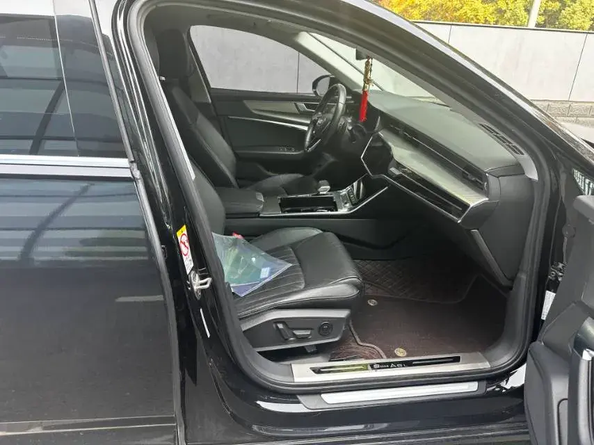 2019 AUDI A6L thumbnail 3