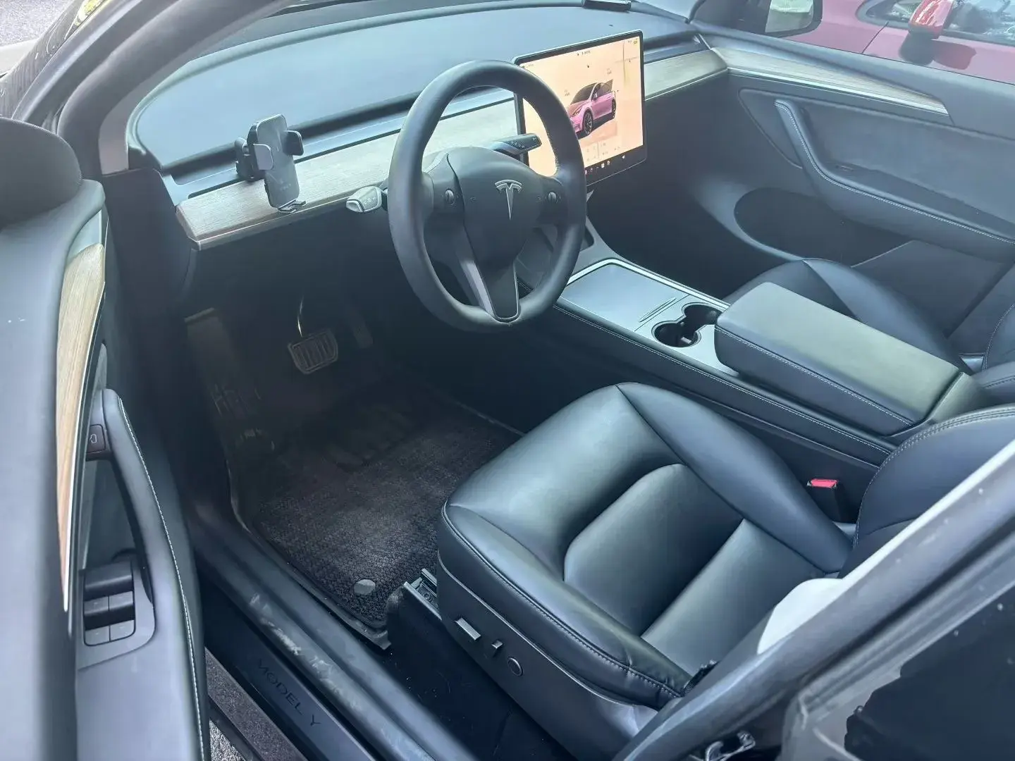 2022 TESLA MODEL thumbnail 2