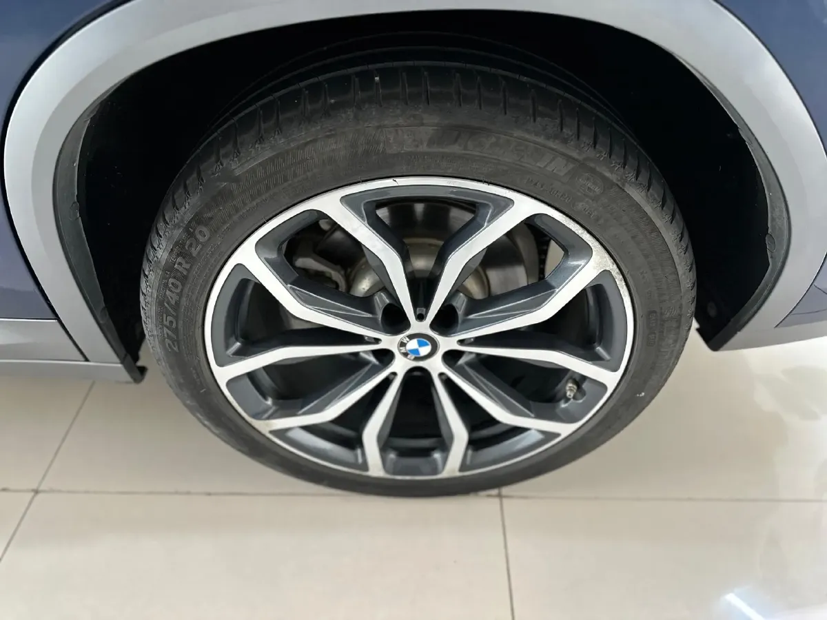 2020 BMW X4 2.0T 184HP L4 8AT,autocango,china used car exporter,china ev exporter,chinese used car exporter,chinese used ev exporter