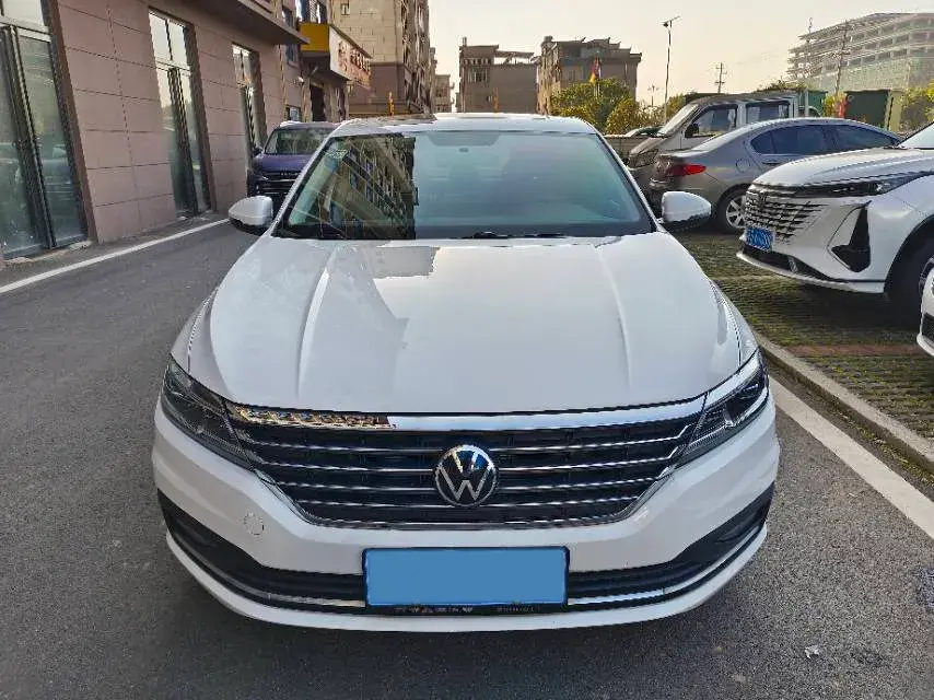 2021 VOLKSWAGEN LAVIDA thumbnail 2