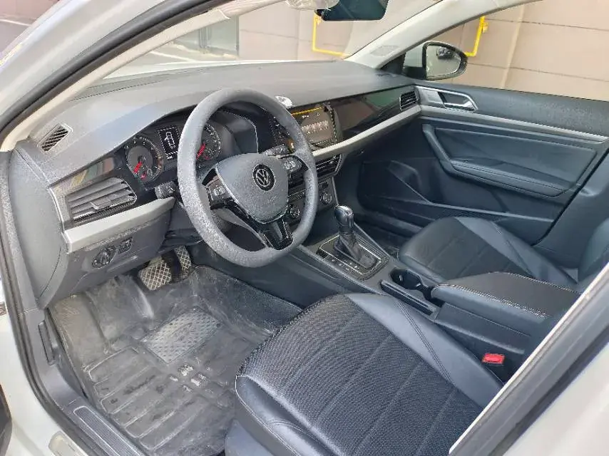 2021 VOLKSWAGEN LAVIDA thumbnail 4