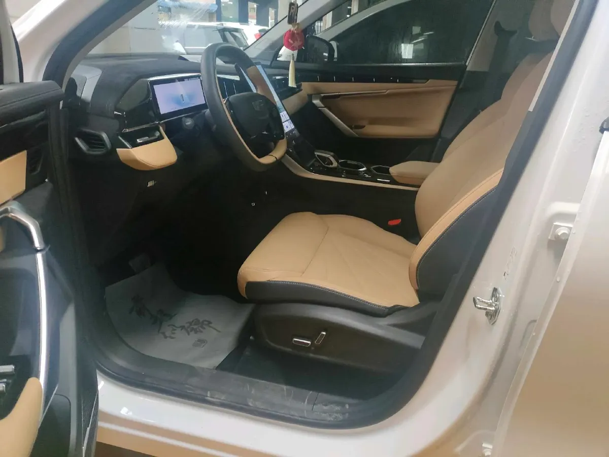 2023 Geely StarRay 1.5T 181HP L4 7DCT,autocango,china used car exporter,china ev exporter,chinese used car exporter,chinese used ev exporter