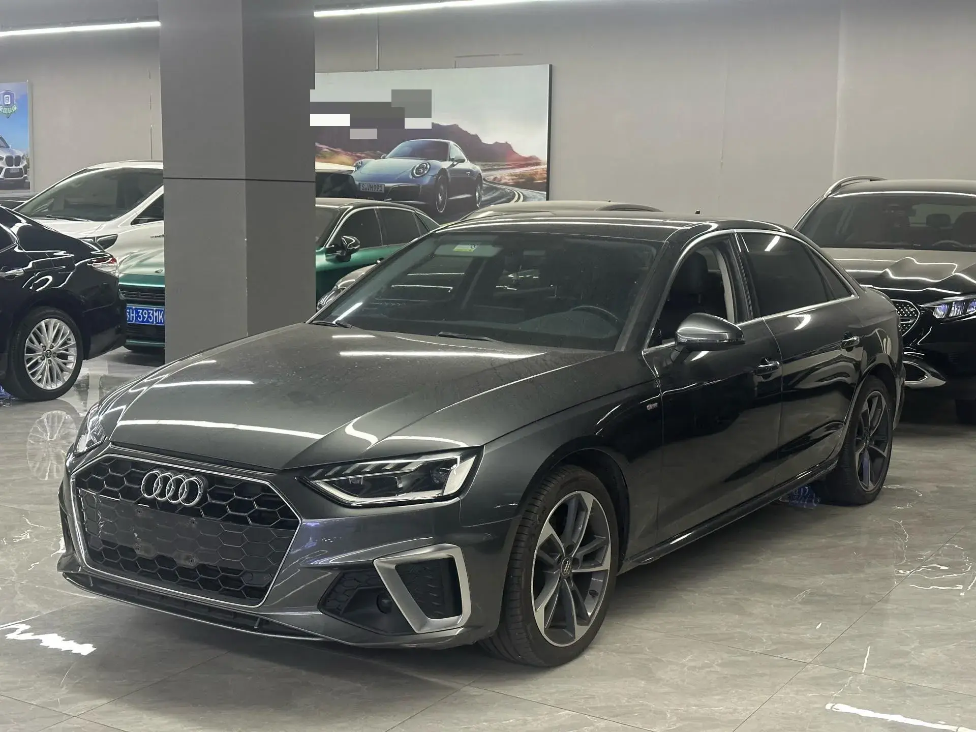 2020 AUDI A4L view 1