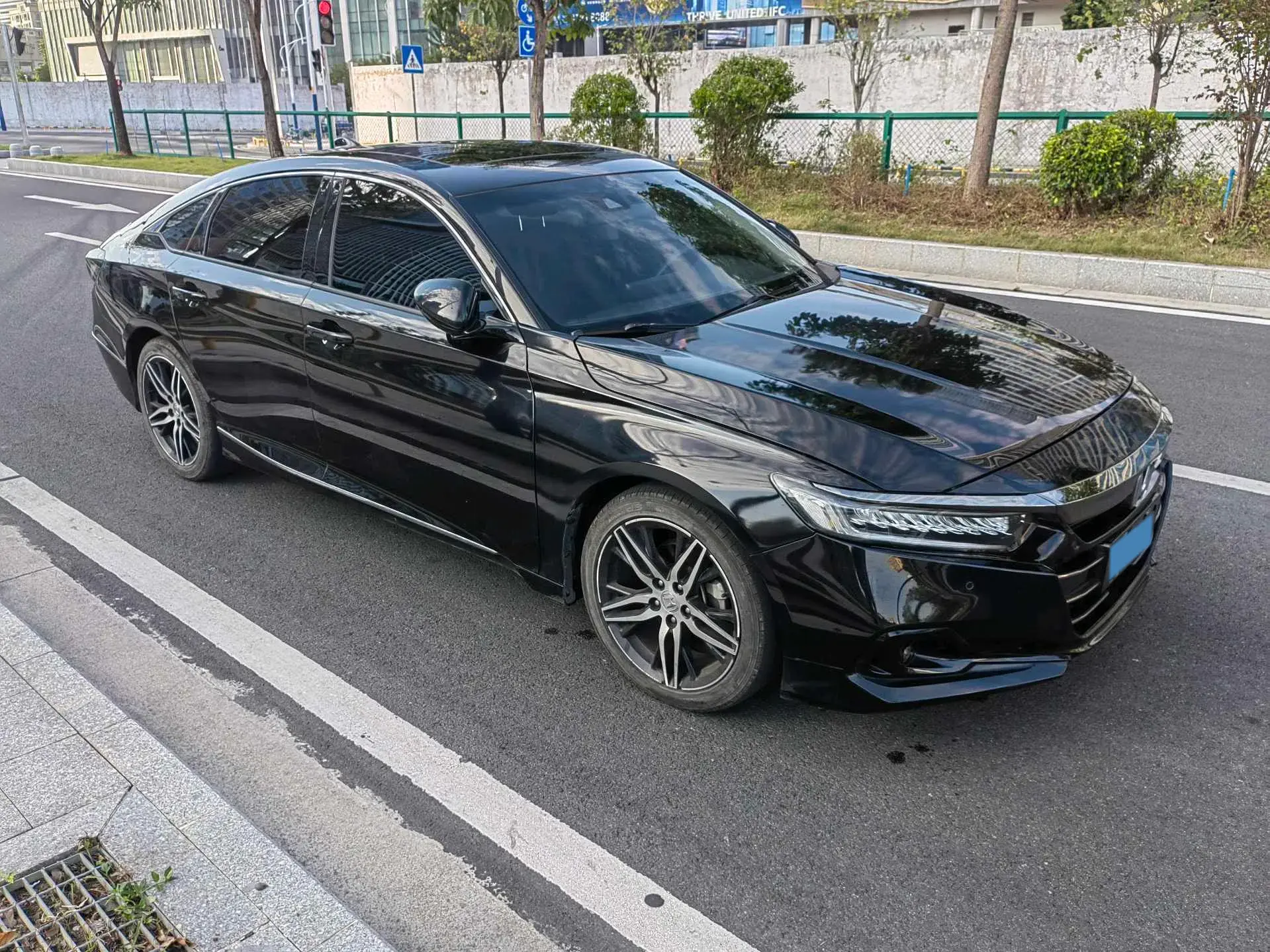 2022 HONDA ACCORD thumbnail 3