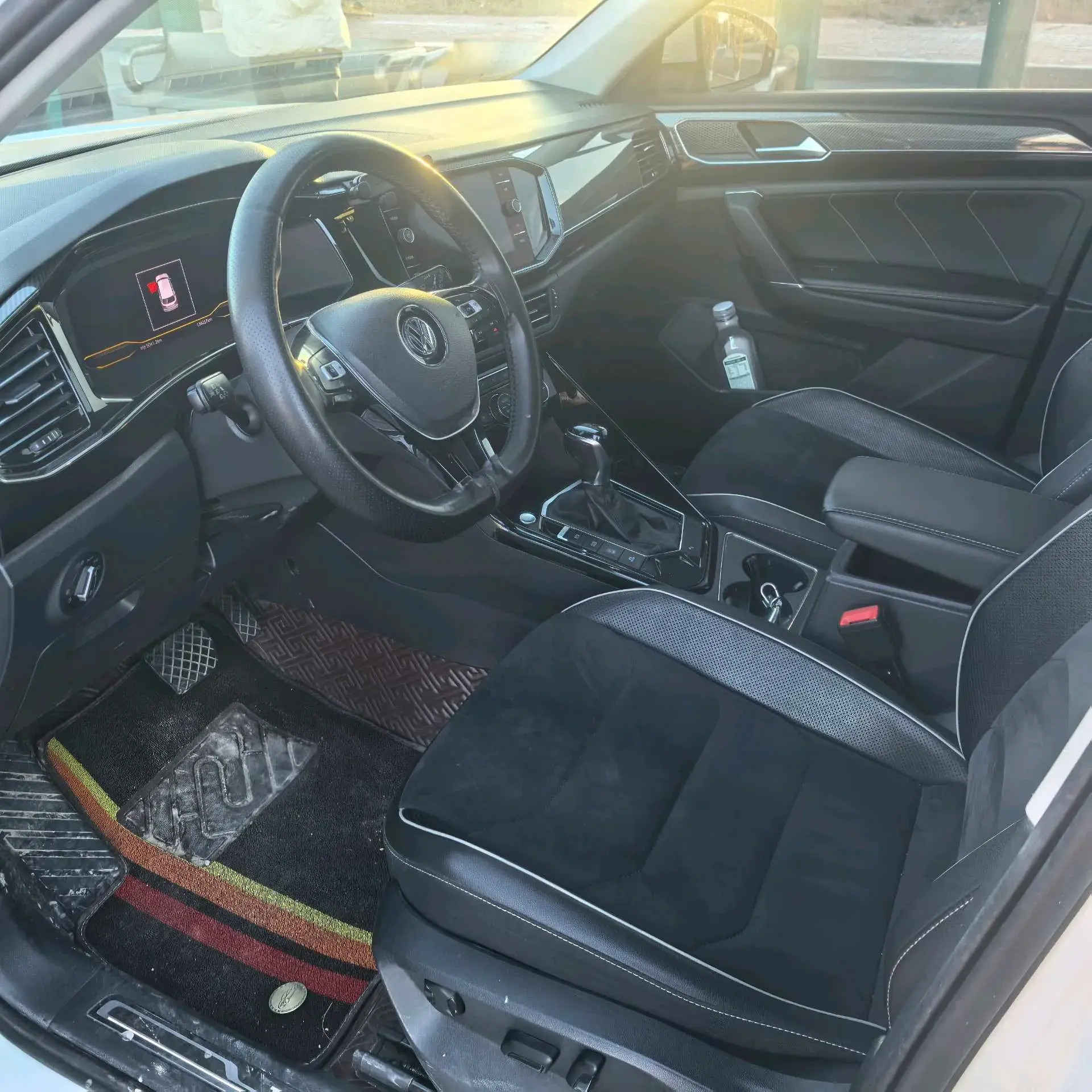 2019 VOLKSWAGEN TAYRON thumbnail 3