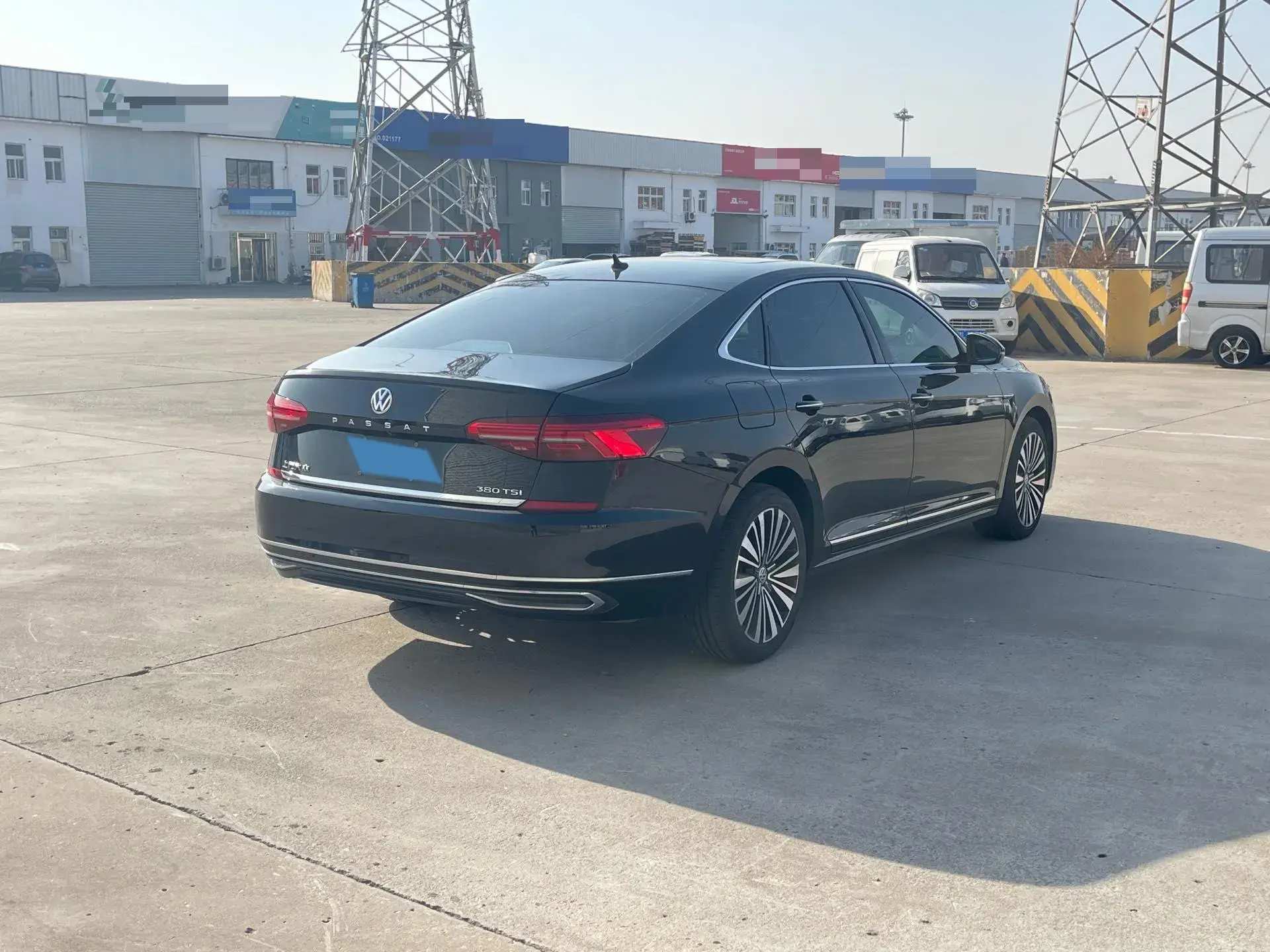 2019 VOLKSWAGEN PASSAT thumbnail 4