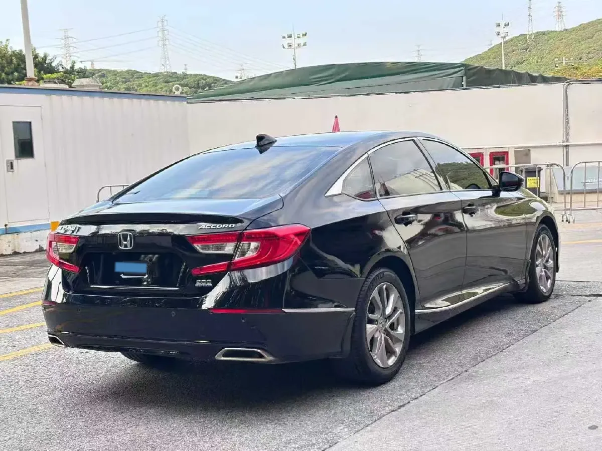 2021 Honda Accord 1.5T 194HP L4 CVT,autocango,china used car exporter,china ev exporter,chinese used car exporter,chinese used ev exporter