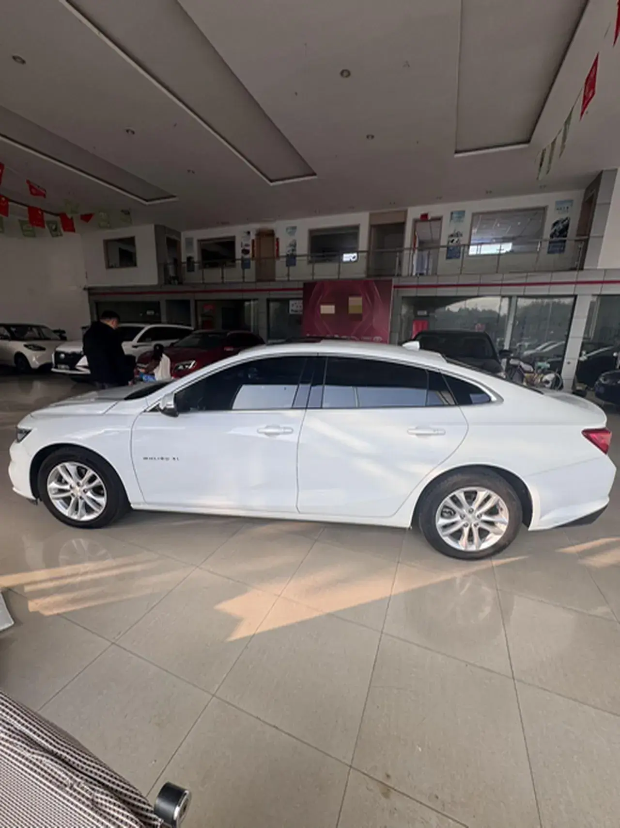 2018 CHEVROLET MALIBU thumbnail 4