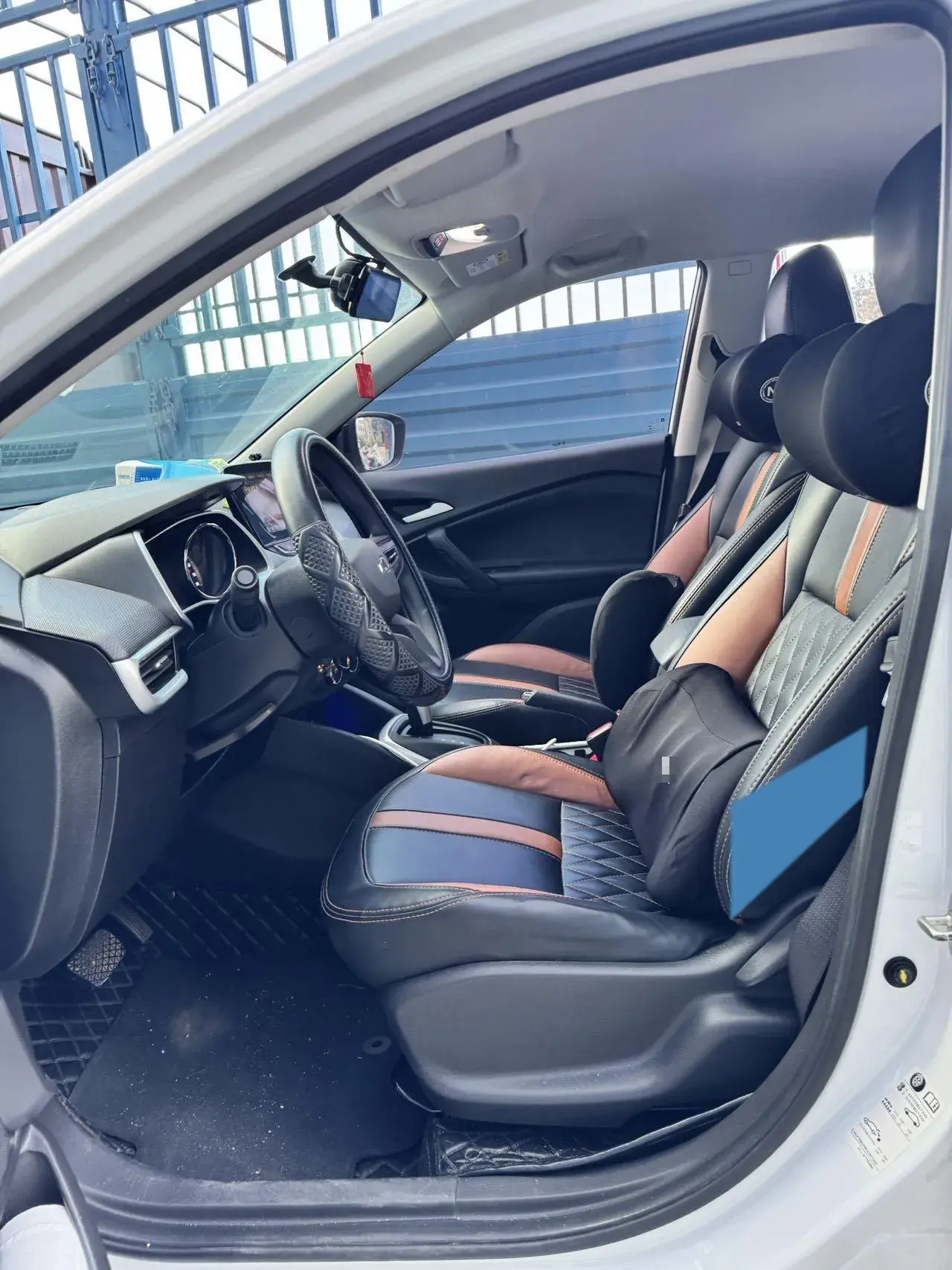 2019 CHEVROLET TRAX thumbnail 4