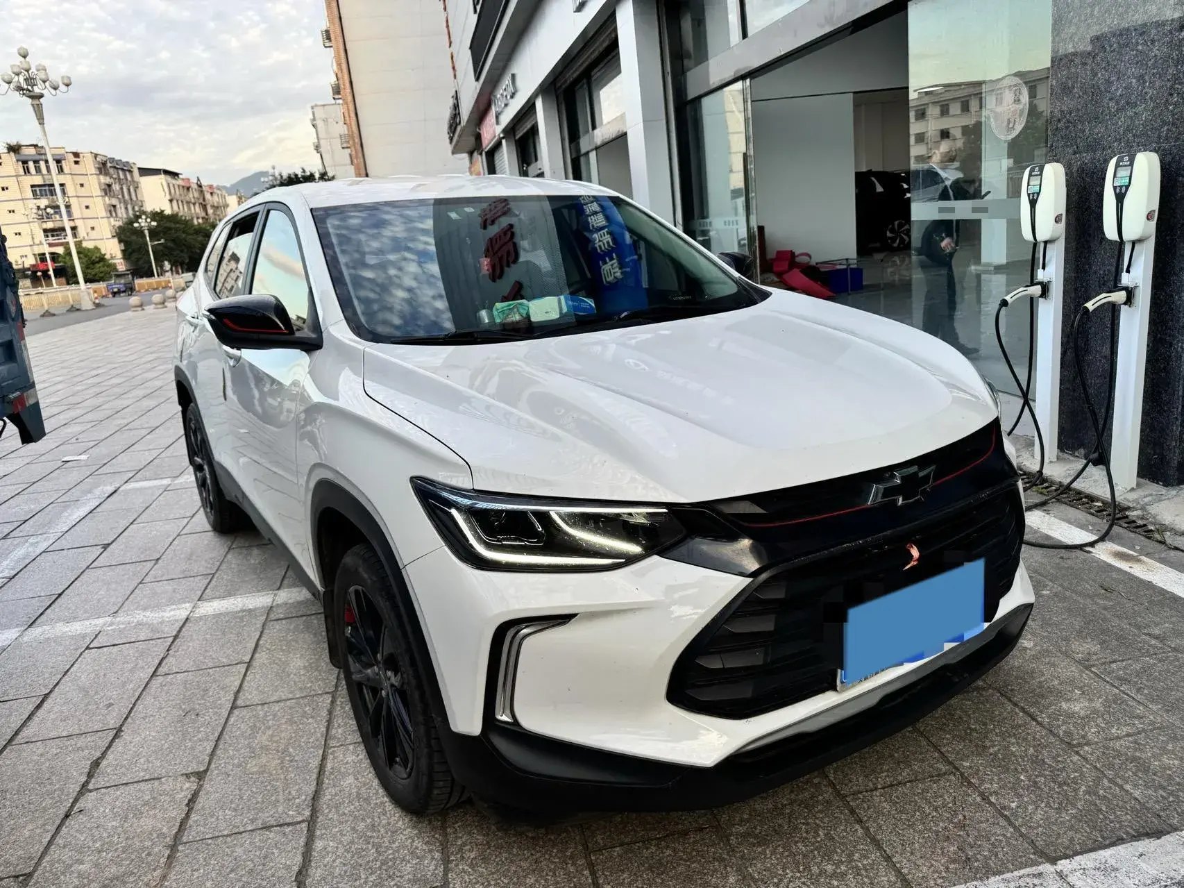 2019 CHEVROLET TRAX thumbnail 3