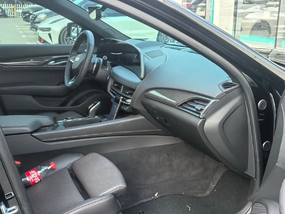 2024 Cadillac CT5 2.0T 237HP L4 10AT,autocango,china used car exporter,china ev exporter,chinese used car exporter,chinese used ev exporter