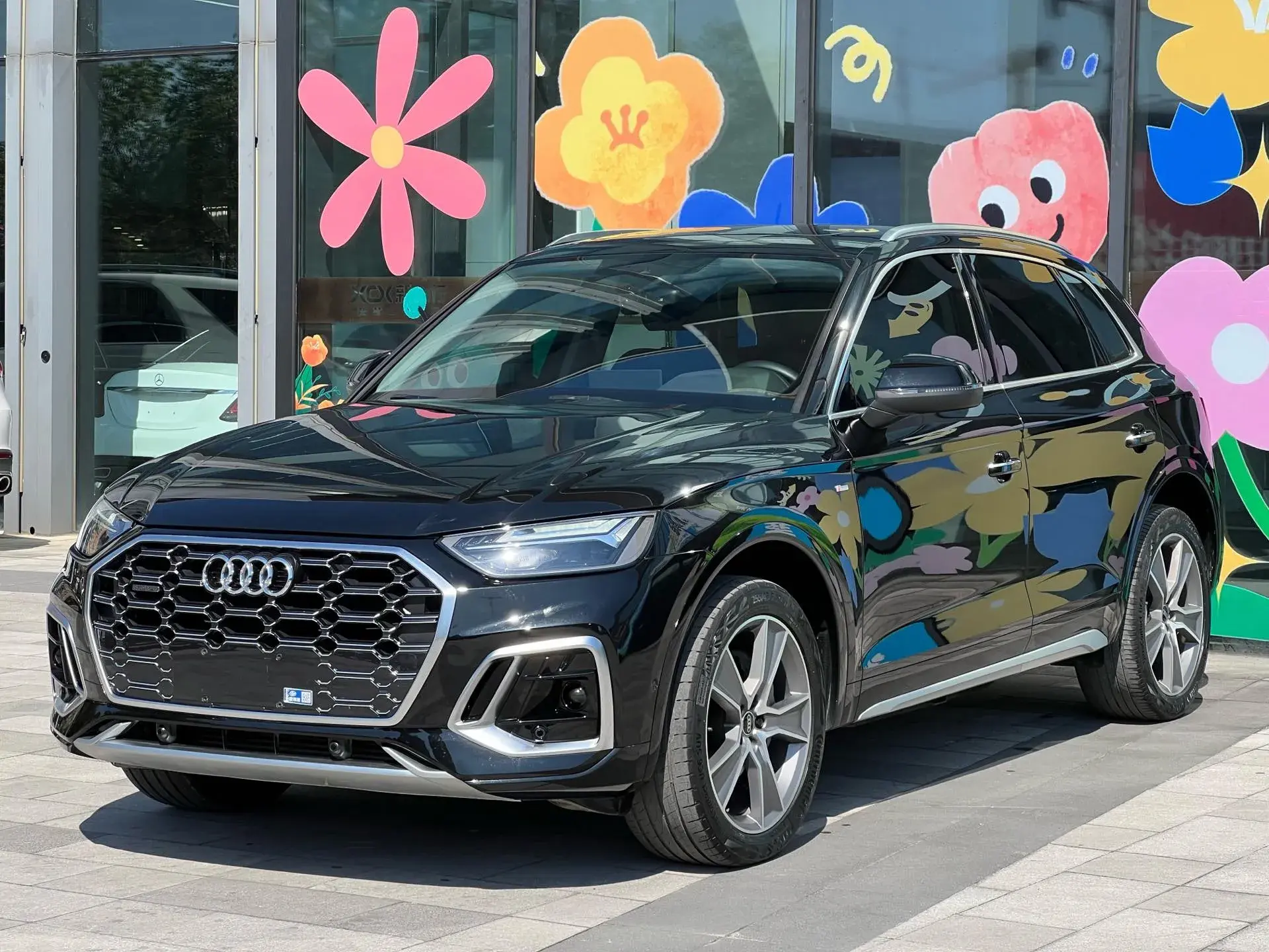 2022 AUDI Q5L view 1
