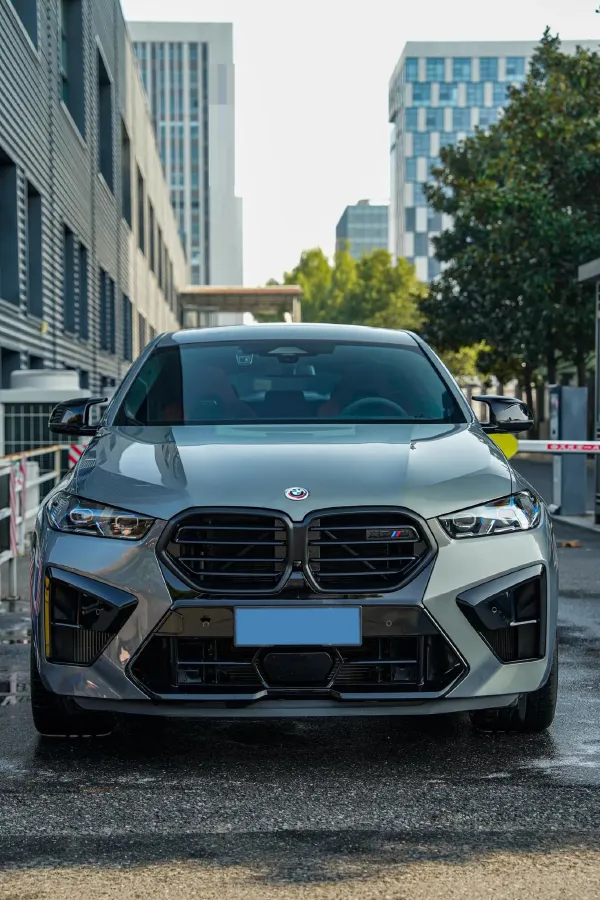 2023 BMW X6 M 4.4T 626HP V8 8AT,autocango,china used car exporter,china ev exporter,chinese used car exporter,chinese used ev exporter