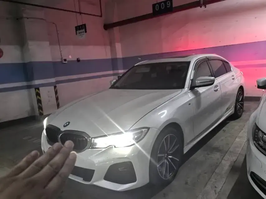 2022 BMW 3 Series 2.0T 156HP L4 8AT