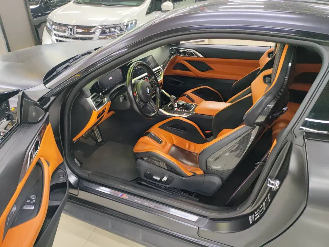 2021 BMW M4 3.0T 510HP L6 8AT,autocango,china used car exporter,china ev exporter,chinese used car exporter,chinese used ev exporter