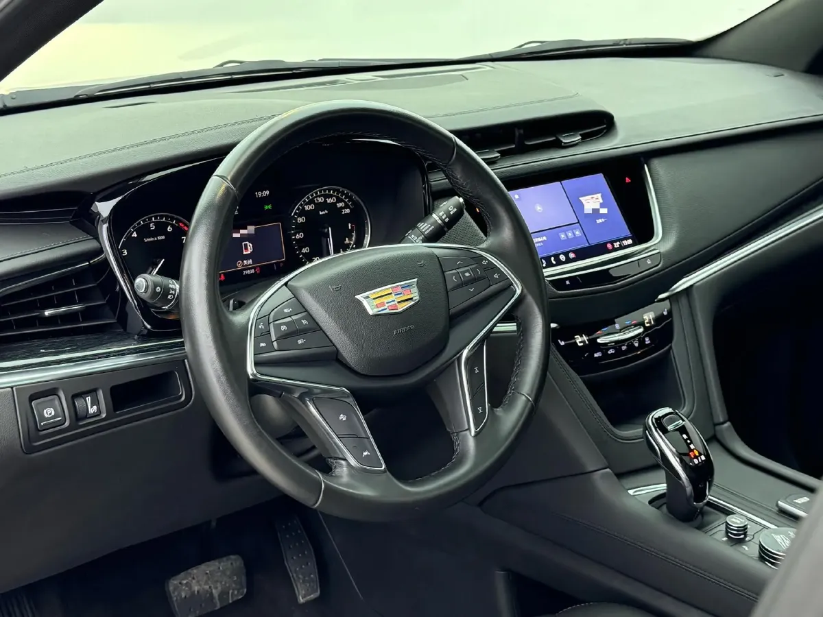 2022 Cadillac XT5 2.0T 237HP L4 9AT,autocango,china used car exporter,china ev exporter,chinese used car exporter,chinese used ev exporter