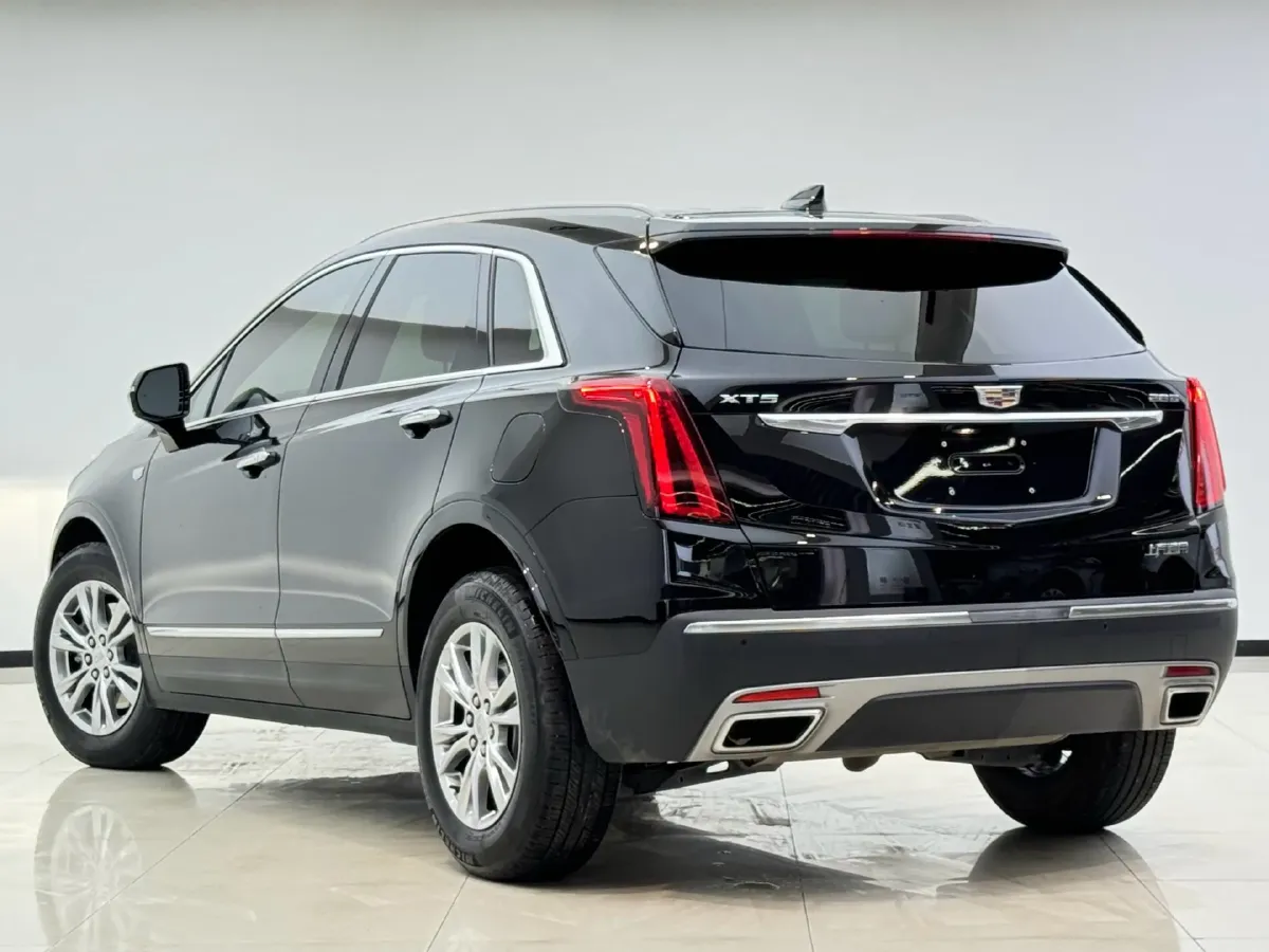 2022 Cadillac XT5 2.0T 237HP L4 9AT,autocango,china used car exporter,china ev exporter,chinese used car exporter,chinese used ev exporter