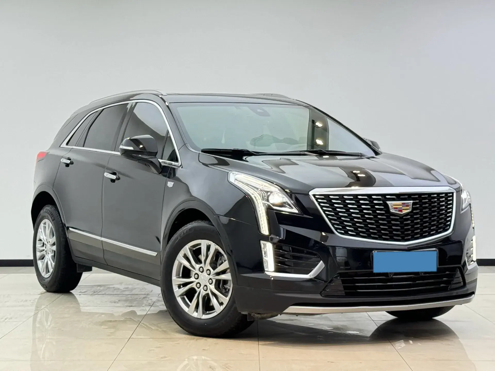 2022 CADILLAC XT5 thumbnail 3