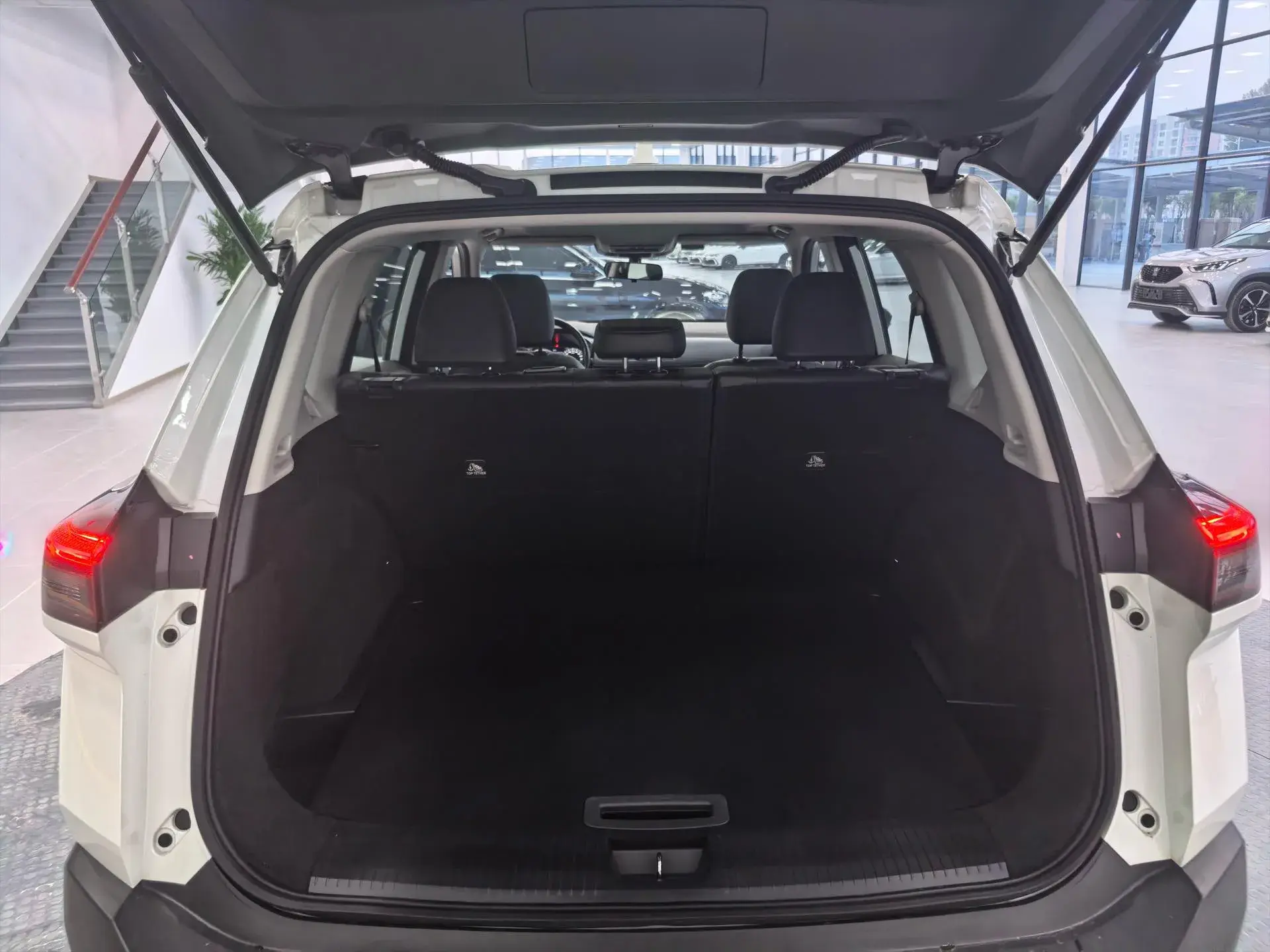 2022 NISSAN X-TRAIL thumbnail 4