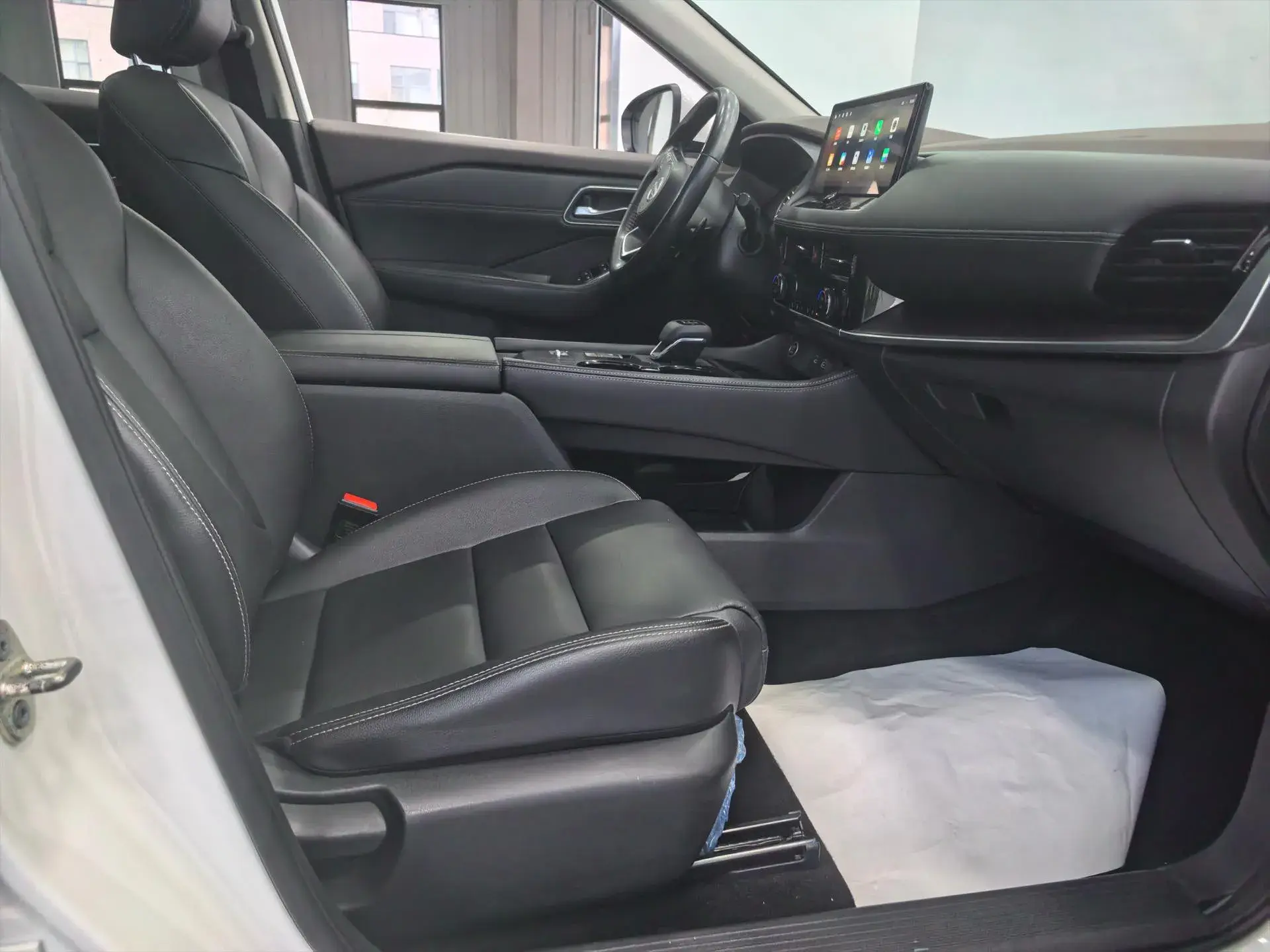 2022 NISSAN X-TRAIL thumbnail 3