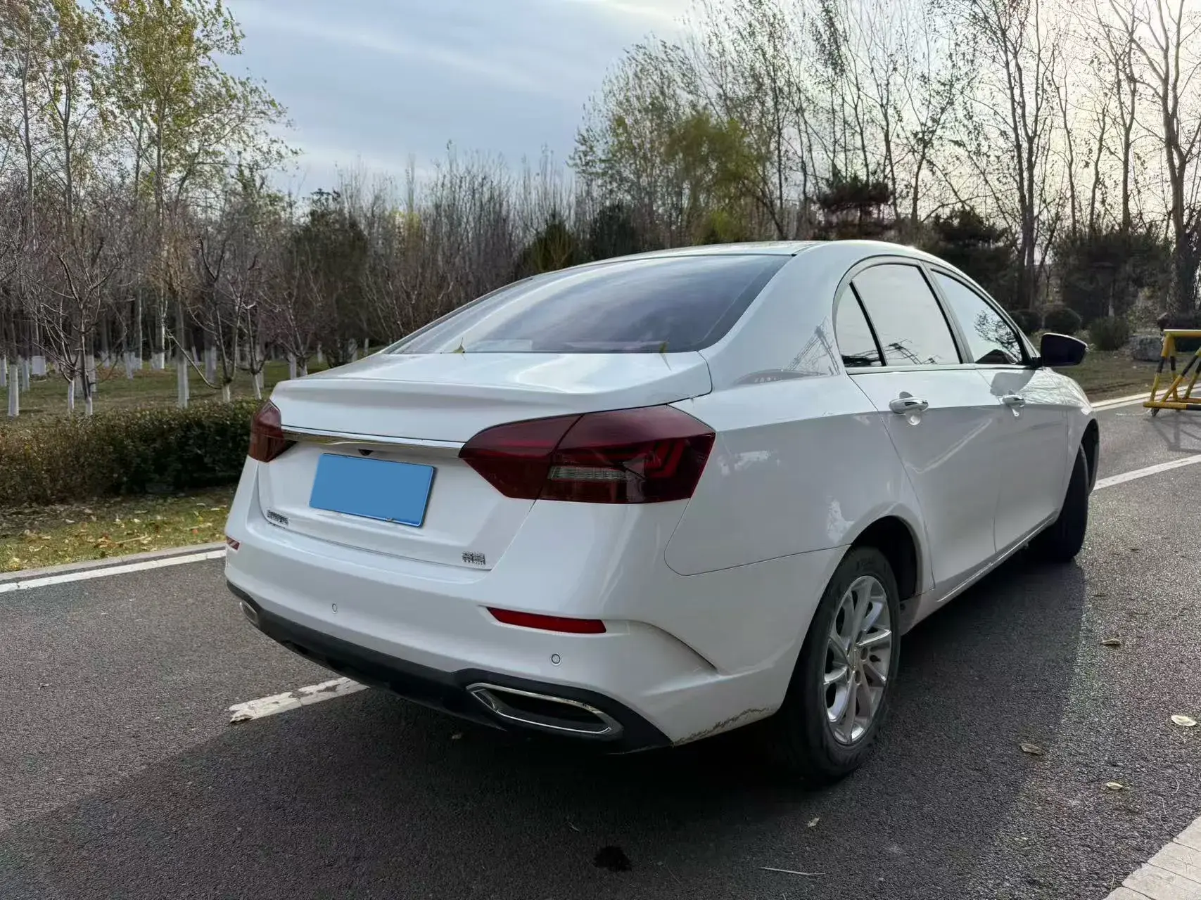 2020 GEELY EMGRAND thumbnail 4