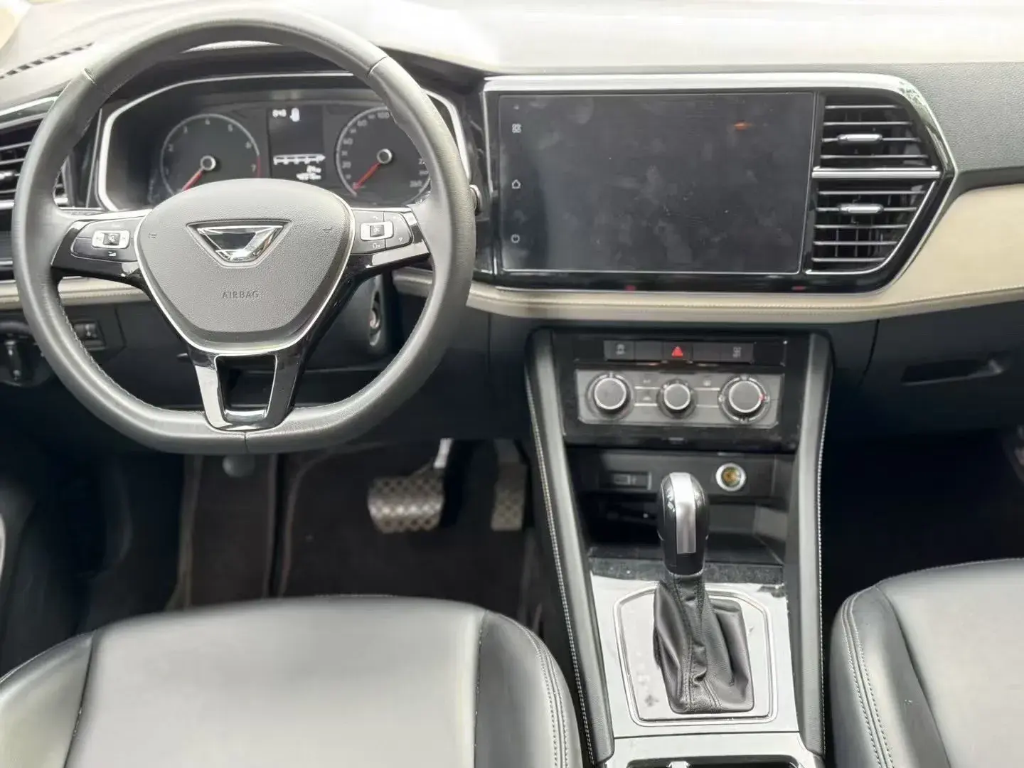 2022 JETTA VS5 thumbnail 4