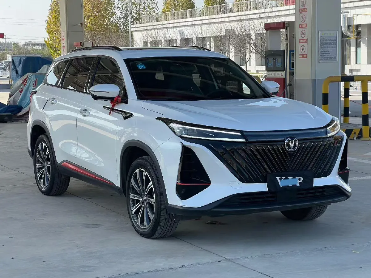 2022 ChangAn CS75 Plus 2.0T 233HP L4 8AT,autocango,china used car exporter,china ev exporter,chinese used car exporter,chinese used ev exporter
