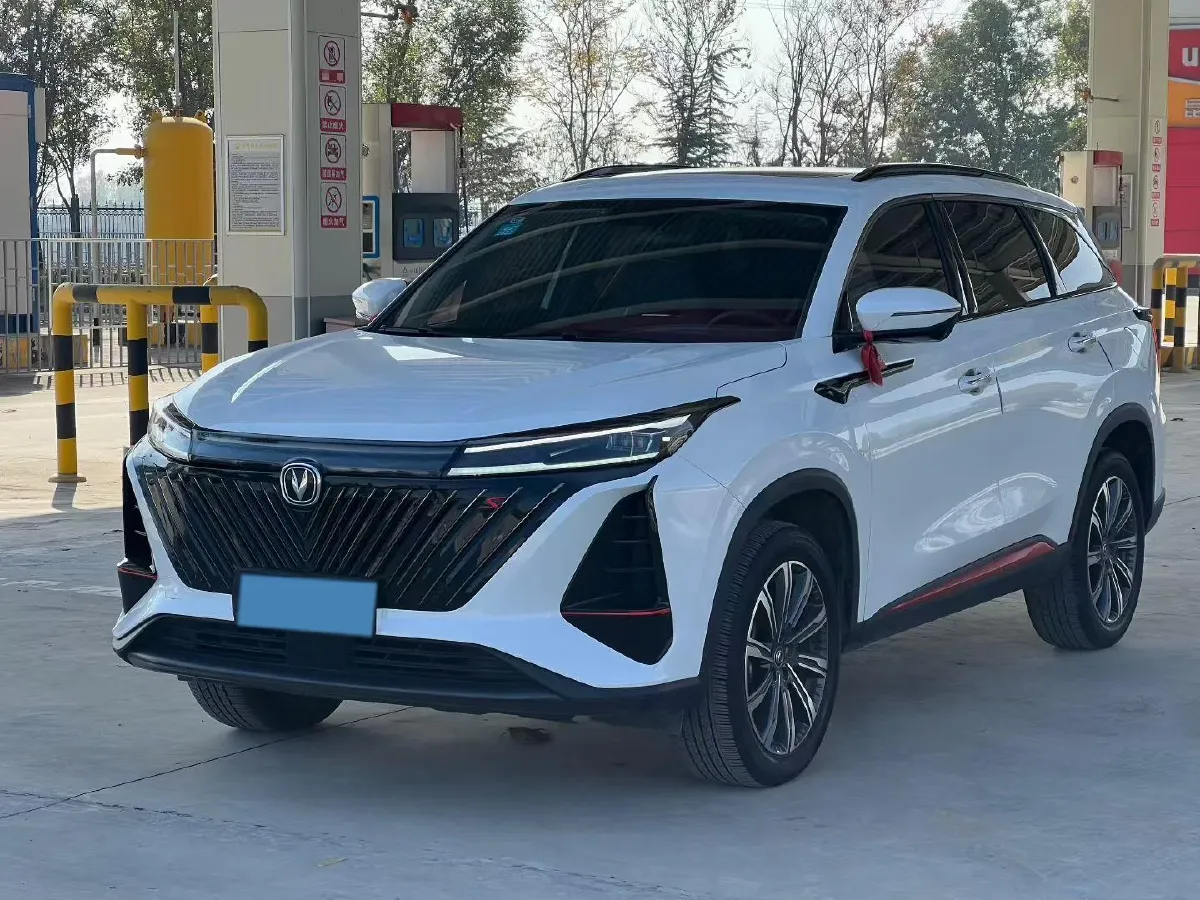 2022 ChangAn CS75 Plus 2.0T 233HP L4 8AT,autocango,china used car exporter,china ev exporter,chinese used car exporter,chinese used ev exporter