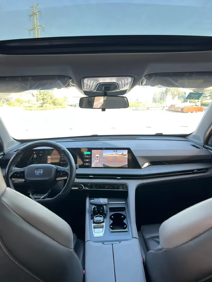 2022 ChangAn CS75 Plus 2.0T 233HP L4 8AT,autocango,china used car exporter,china ev exporter,chinese used car exporter,chinese used ev exporter