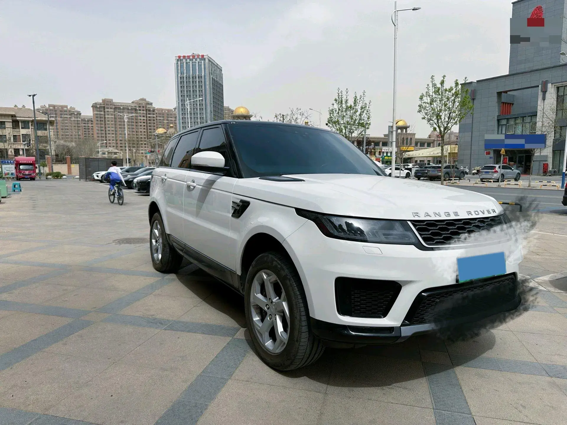 2018 LAND ROVER thumbnail 4
