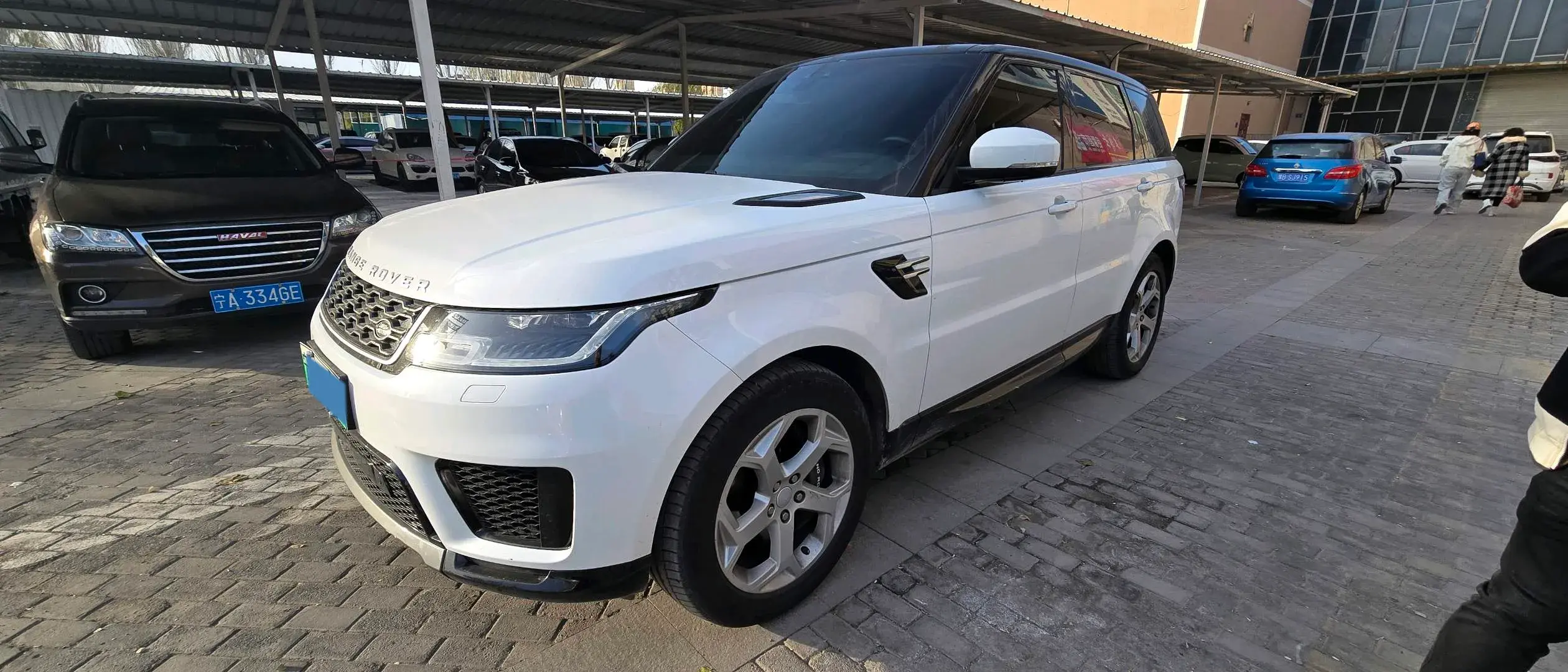 2018 LAND ROVER view 1