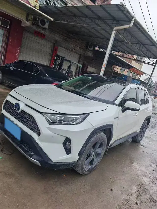 2020 Toyota RAV4 2.5L 178HP L4 E-CVT Hybrid