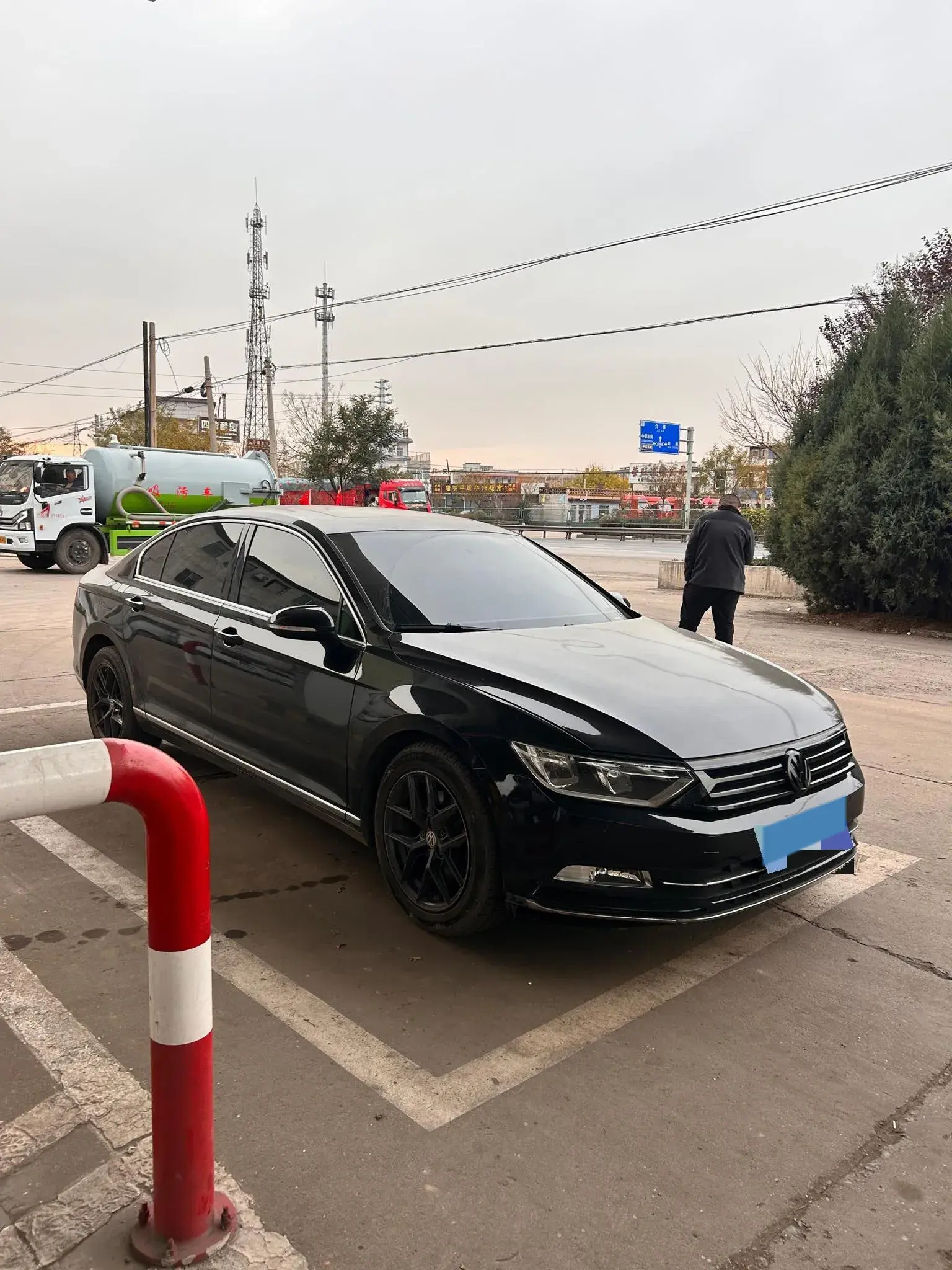 2018 VOLKSWAGEN MAGOTAN thumbnail 2