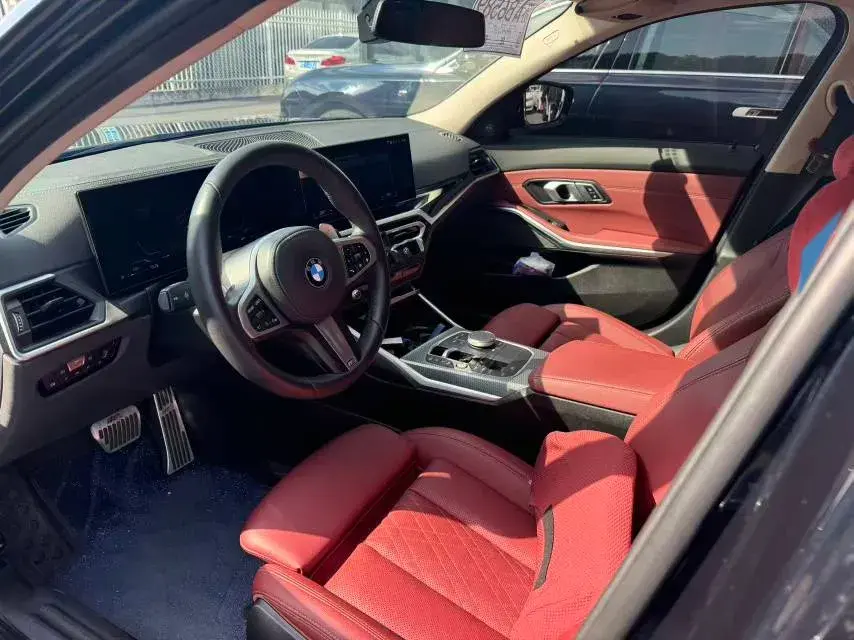 2023 BMW 3 thumbnail 2