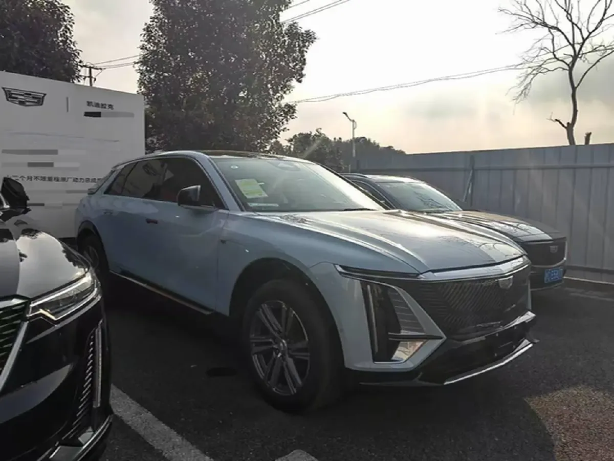 2024 Cadillac IQ Lyriq BEV 68.4KWH,autocango,china used car exporter,china ev exporter,chinese used car exporter,chinese used ev exporter