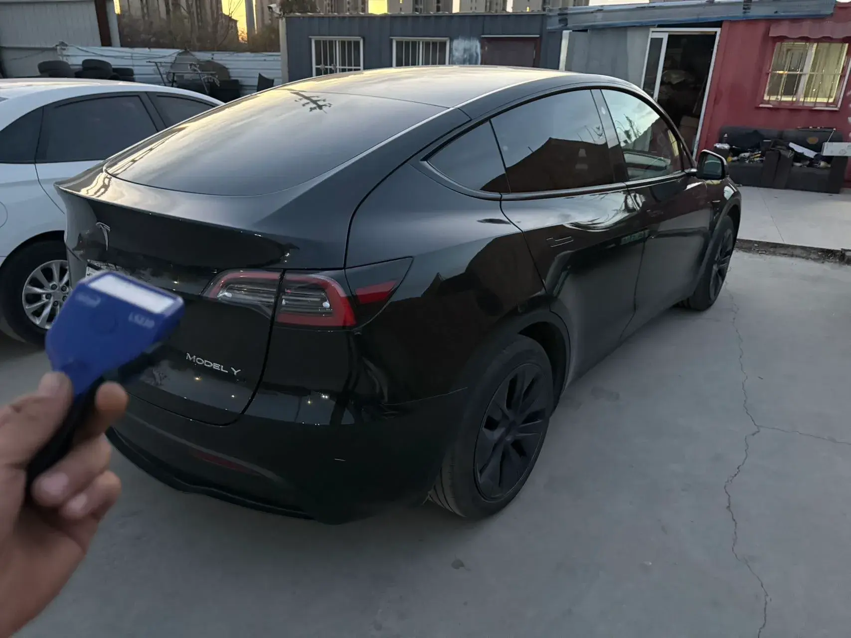 2023 TESLA MODEL thumbnail 4