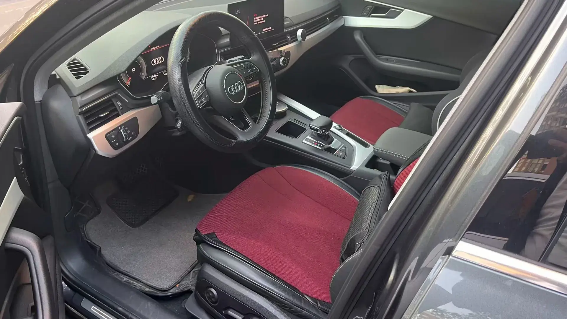 2020 AUDI A4L thumbnail 2